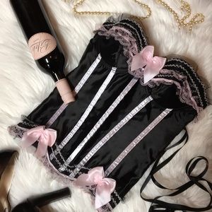 SOLD NWT Sexy Lace Up Bow Lingerie Corset Bra pink/blk